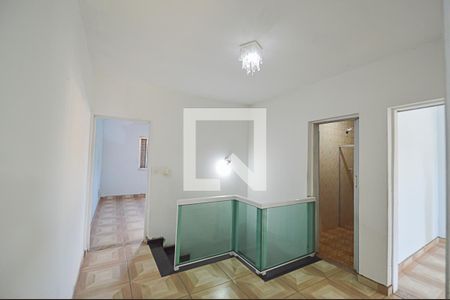 Casa à venda com 184m², 3 quartos e 3 vagas Casa à venda com 184m², 3 quartos e 3 vagasHall dos Quartos