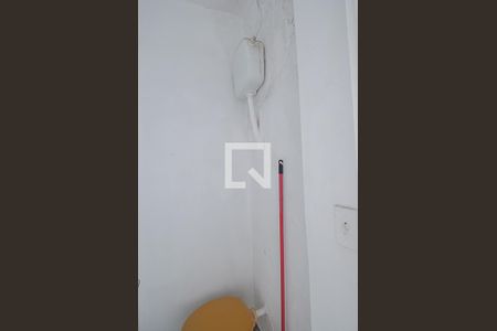 Casa à venda com 184m², 3 quartos e 3 vagas Casa à venda com 184m², 3 quartos e 3 vagasBanheiro de serviço