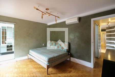 Casa à venda com 366m², 3 quartos e 2 vagas Casa à venda com 366m², 3 quartos e 2 vagasSuíte 3