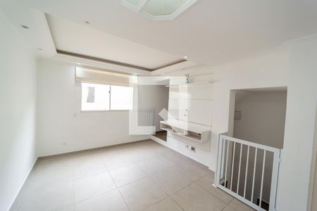 Sala de casa de condomínio à venda com 2 quartos, 82m² em Vila Paranagua, São Paulo