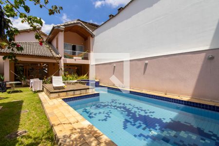 Casa à venda com 500m², 3 quartos e 3 vagasÁrea Externa