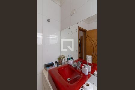 Casa à venda com 500m², 3 quartos e 3 vagasBanheiro da Suíte 2