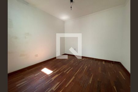 Casa à venda com 225m², 3 quartos e 3 vagas Casa à venda com 225m², 3 quartos e 3 vagasSuíte 3