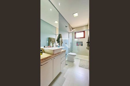 Casa à venda com 192m², 3 quartos e 4 vagas Casa à venda com 192m², 3 quartos e 4 vagasBanheiro da Suíte 3