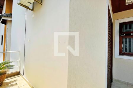 Casa à venda com 192m², 3 quartos e 4 vagas Casa à venda com 192m², 3 quartos e 4 vagasVaranda da Suíte 1