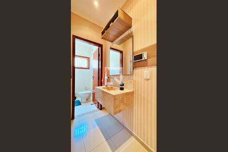 Casa à venda com 192m², 3 quartos e 4 vagas Casa à venda com 192m², 3 quartos e 4 vagasLavabo