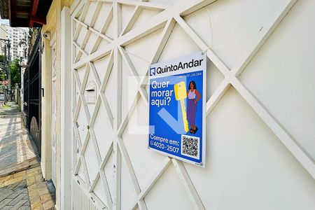 Casa à venda com 192m², 3 quartos e 4 vagas Casa à venda com 192m², 3 quartos e 4 vagasENSP-554