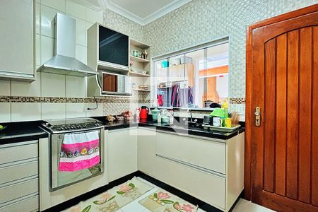 Casa à venda com 192m², 3 quartos e 4 vagas Casa à venda com 192m², 3 quartos e 4 vagasCozinha