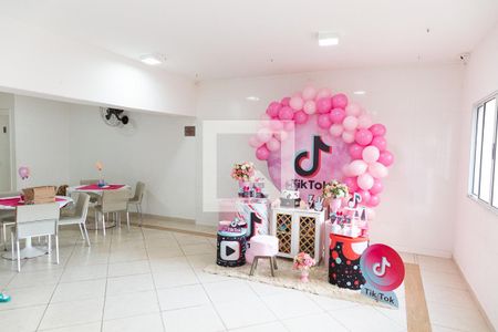 Apartamento à venda com 45m², 2 quartos e 1 vagaÁrea comum