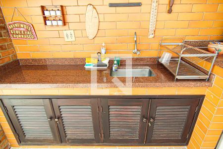 Casa à venda com 180m², 4 quartos e 2 vagasarea externa - churrasqueira