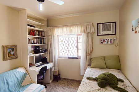 Casa à venda com 180m², 4 quartos e 2 vagasquarto 2