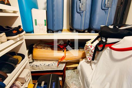 Casa à venda com 180m², 4 quartos e 2 vagasquarto de serviço