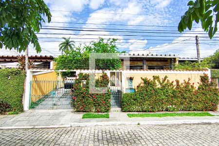 Casa à venda com 180m², 4 quartos e 2 vagasfachada