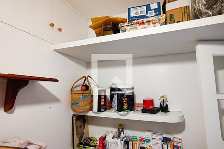 Casa à venda com 180m², 4 quartos e 2 vagasquarto de serviço