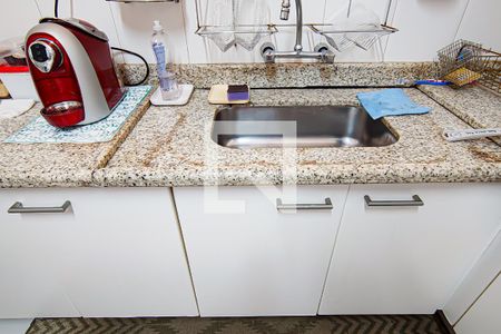 Casa à venda com 180m², 4 quartos e 2 vagascozinha