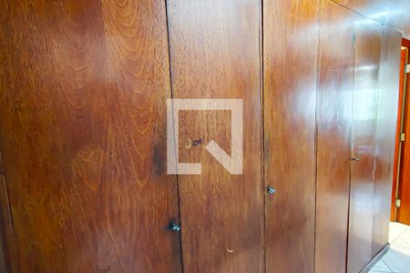 Casa à venda com 180m², 4 quartos e 2 vagasarmario corredor