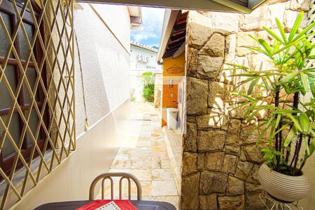 Casa à venda com 180m², 4 quartos e 2 vagasarea externa