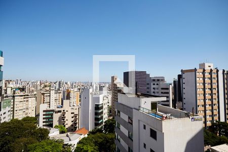 Apartamento à venda com 350m², 4 quartos e 3 vagas Apartamento à venda com 350m², 4 quartos e 3 vagasVista da Suíte