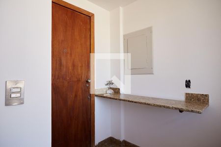 Apartamento à venda com 350m², 4 quartos e 3 vagas Apartamento à venda com 350m², 4 quartos e 3 vagasQuarto de Serviço