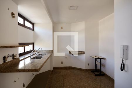 Apartamento à venda com 350m², 4 quartos e 3 vagas Apartamento à venda com 350m², 4 quartos e 3 vagasCozinha