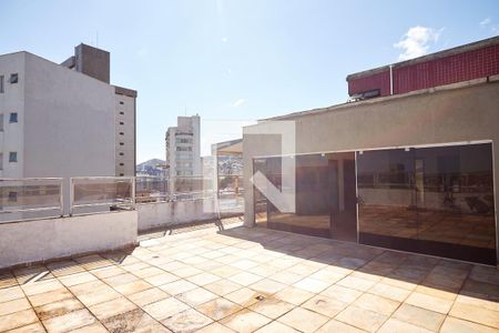 Apartamento à venda com 350m², 4 quartos e 3 vagas Apartamento à venda com 350m², 4 quartos e 3 vagasÁrea comum