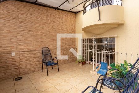 Casa à venda com 165m², 3 quartos e 1 vaga