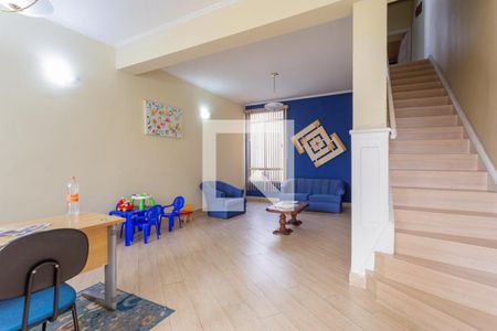 Casa à venda com 165m², 3 quartos e 1 vaga