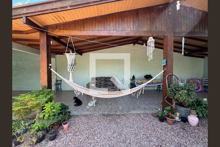 Casa à venda com 235m², 3 quartos e 5 vagas Casa à venda com 235m², 3 quartos e 5 vagasÁrea comum