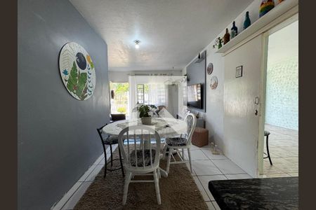 Casa à venda com 235m², 3 quartos e 5 vagas Casa à venda com 235m², 3 quartos e 5 vagasCozinha