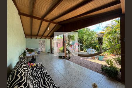 Casa à venda com 235m², 3 quartos e 5 vagas Casa à venda com 235m², 3 quartos e 5 vagasÁrea comum