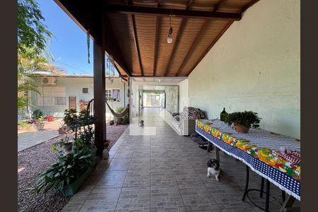 Casa à venda com 235m², 3 quartos e 5 vagas Casa à venda com 235m², 3 quartos e 5 vagasÁrea comum