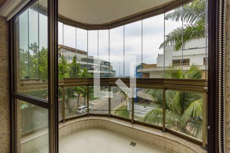 Apartamento à venda com 115m², 3 quartos e 2 vagasVaranda da Suíte