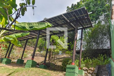 Casa à venda com 167m², 2 quartos e 1 vaga Casa à venda com 167m², 2 quartos e 1 vagaPlacas solares