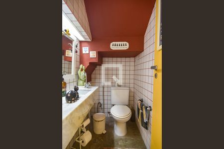 Casa à venda com 167m², 2 quartos e 1 vaga Casa à venda com 167m², 2 quartos e 1 vagaLavabo