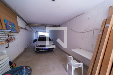 Casa à venda com 169m², 3 quartos e 3 vagas Casa à venda com 169m², 3 quartos e 3 vagasGaragem