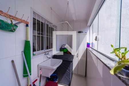 Casa à venda com 169m², 3 quartos e 3 vagas Casa à venda com 169m², 3 quartos e 3 vagasÁrea de Serviço