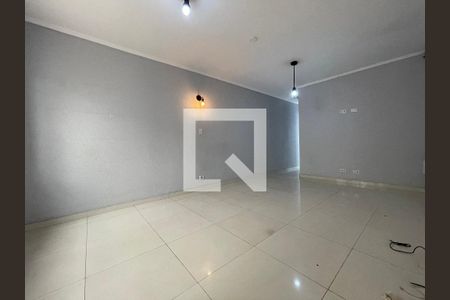 Sala de casa para alugar com 3 quartos, 142m² em Vila Tiradentes, São Paulo