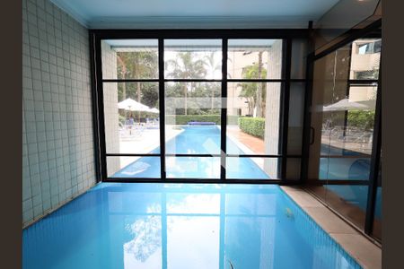 Apartamento à venda com 288m², 4 quartos e 4 vagasÁrea comum - Piscina