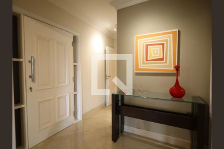 Apartamento à venda com 288m², 4 quartos e 4 vagasHall de entrada