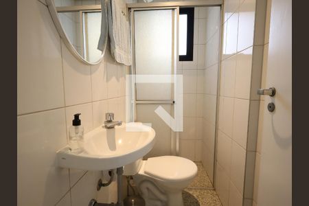 Apartamento à venda com 288m², 4 quartos e 4 vagasBanheiro de serviço