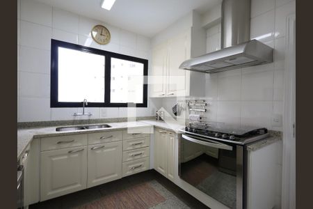 Apartamento à venda com 288m², 4 quartos e 4 vagasCozinha