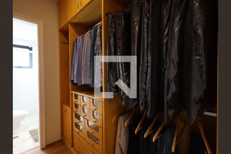 Apartamento à venda com 288m², 4 quartos e 4 vagasCloset da Suíte 4