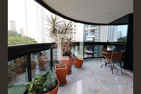 Apartamento à venda com 288m², 4 quartos e 4 vagasVaranda 