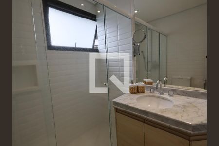 Apartamento à venda com 288m², 4 quartos e 4 vagasBanheiro da Suíte 4