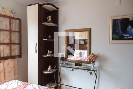 Casa à venda com 220m², 4 quartos e 4 vagas Casa à venda com 220m², 4 quartos e 4 vagasQuarto 3