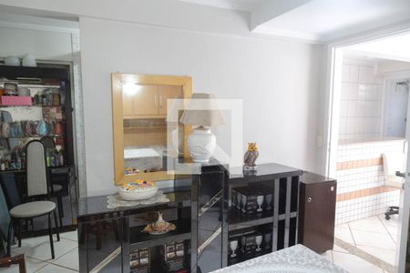 Casa à venda com 220m², 4 quartos e 4 vagas Casa à venda com 220m², 4 quartos e 4 vagasSala de Jantar 2