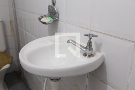 Casa à venda com 220m², 4 quartos e 4 vagas Casa à venda com 220m², 4 quartos e 4 vagasBanheiro de Serviço