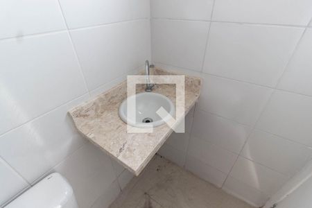 Casa à venda com 230m², 3 quartos e 6 vagas Casa à venda com 230m², 3 quartos e 6 vagasBanheiro de serviço 1