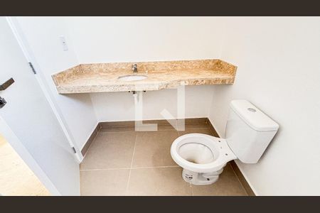 Apartamento à venda com 125m², 3 quartos e 3 vagas Apartamento à venda com 125m², 3 quartos e 3 vagasBanheiro da Suíte 1