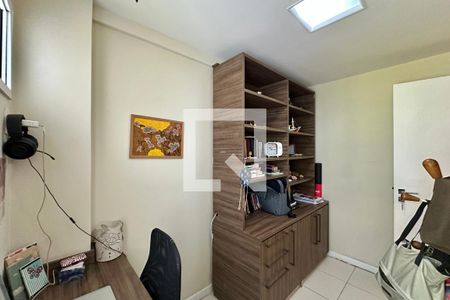 Apartamento à venda com 84m², 2 quartos e 1 vaga Apartamento à venda com 84m², 2 quartos e 1 vagaEscritório